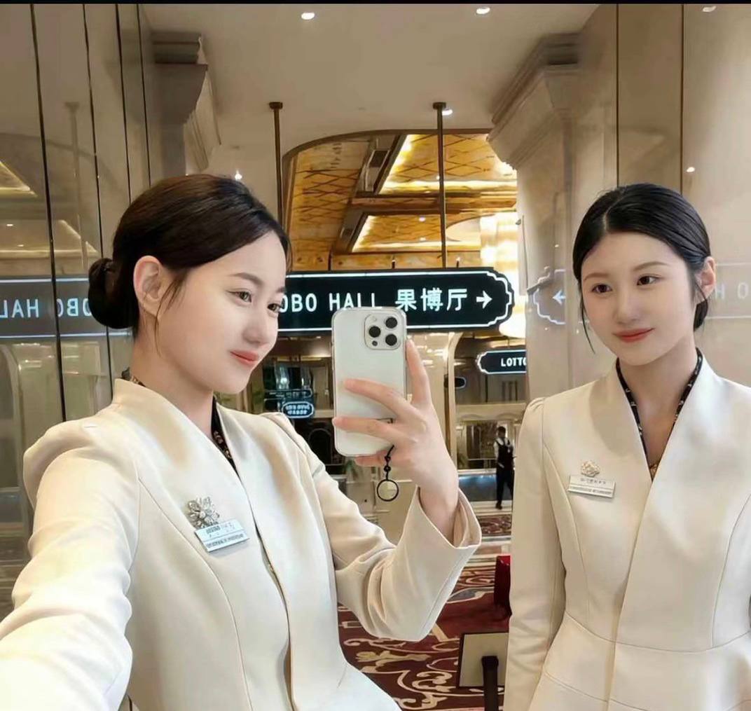 果博福布斯大酒店健身中心与泳池